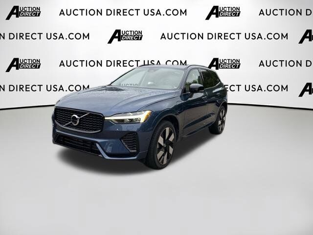 2024 Volvo XC60 Recharge Plug-In Hybrid T8 Plus Dark Theme