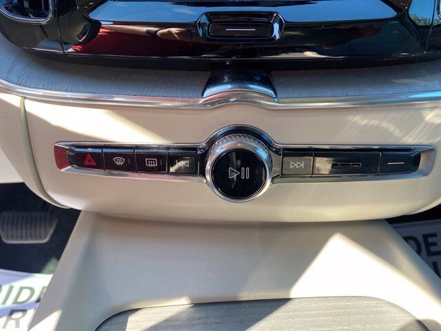 2024 Volvo XC60 Recharge Plug-In Hybrid T8 Plus Dark Theme Raleigh NC