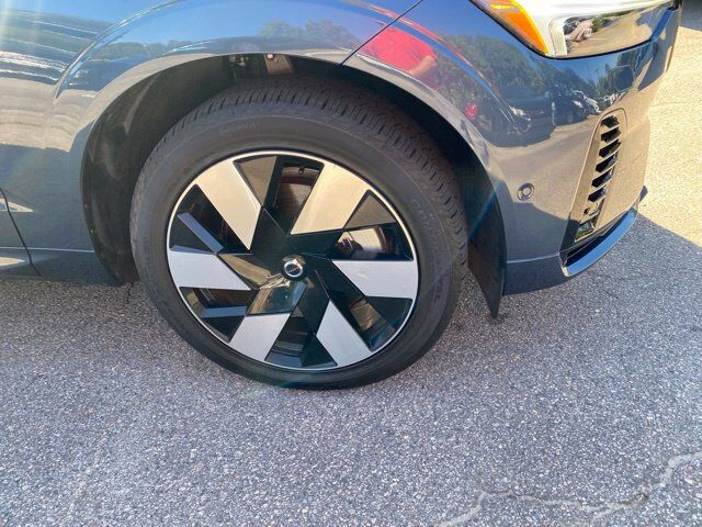 2024 Volvo XC60 Recharge Plug-In Hybrid T8 Plus Dark Theme Raleigh NC