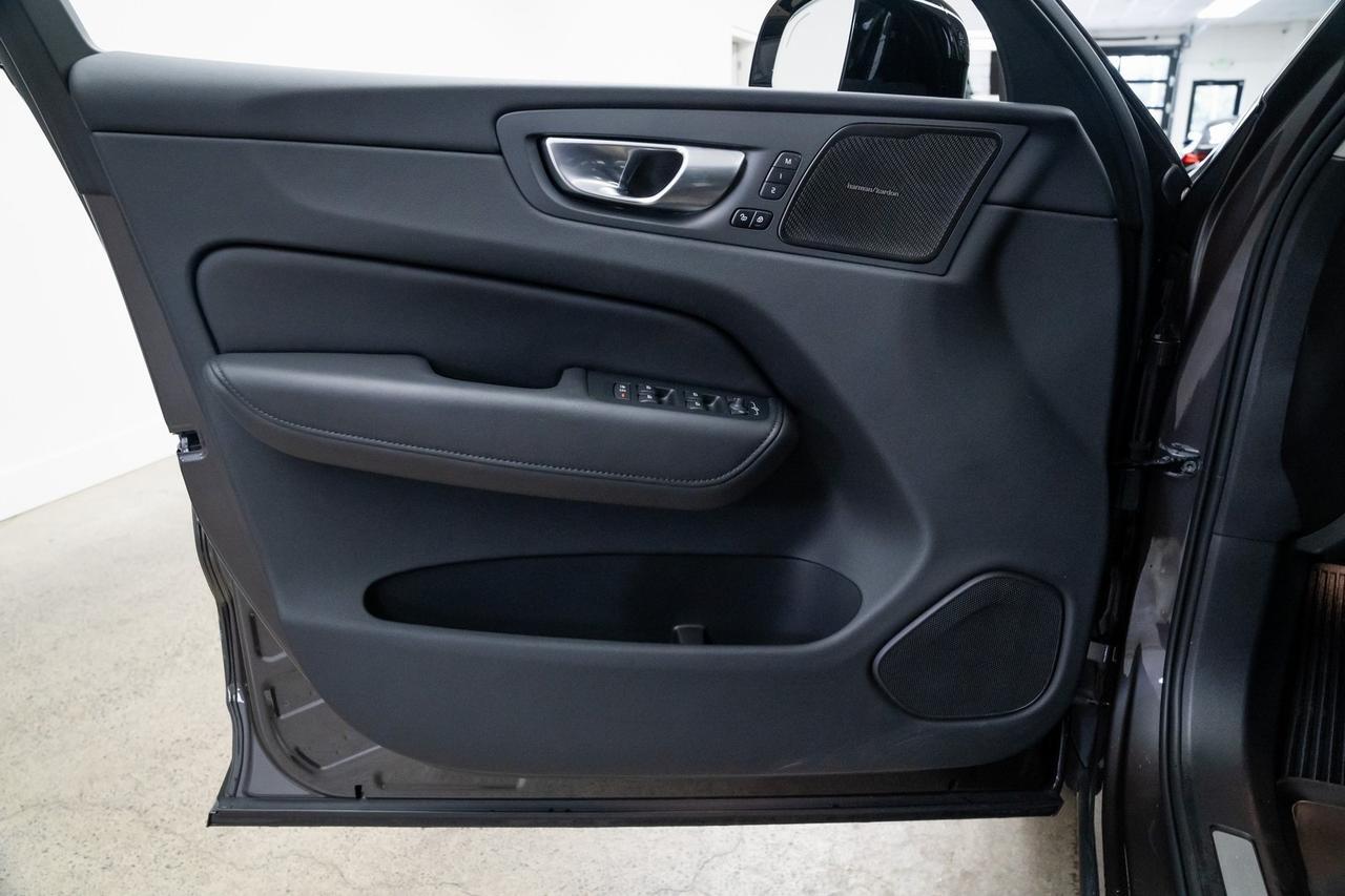 2024 Volvo XC60 Recharge Plug-In Hybrid T8 Plus Dark Theme Surround View Camera Adaptive Cruise Portland OR