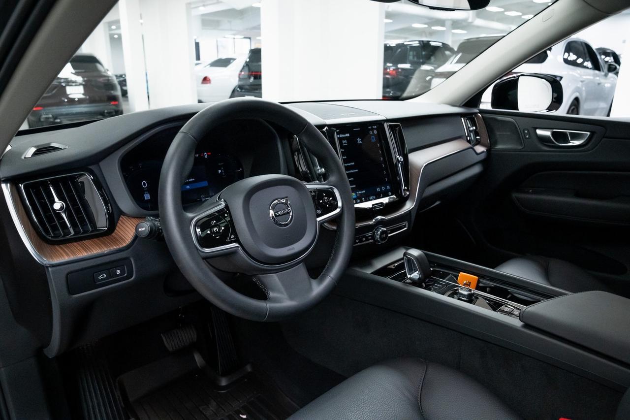 2024 Volvo XC60 Recharge Plug-In Hybrid T8 Plus Dark Theme Surround View Camera Adaptive Cruise Portland OR