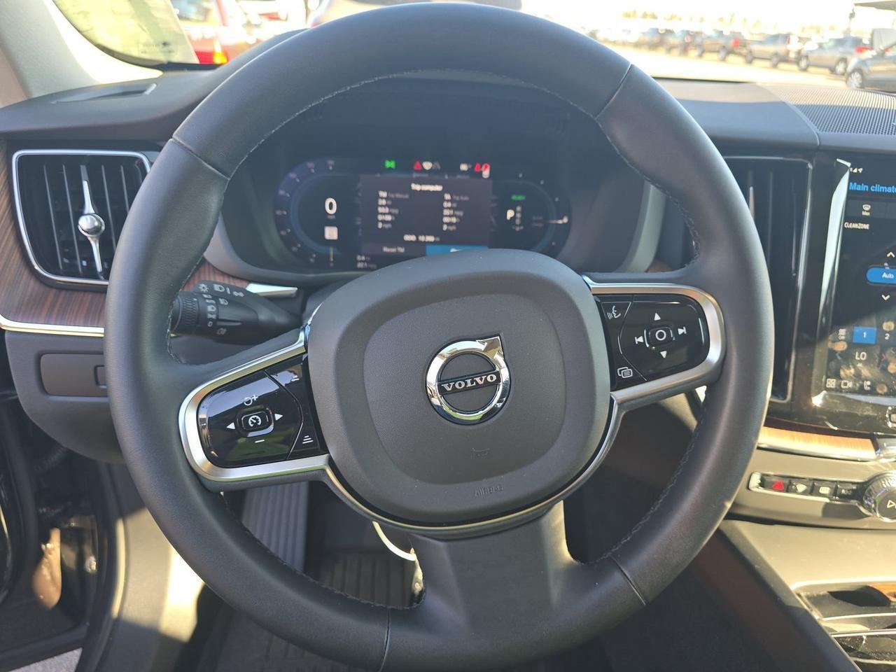 2024 Volvo XC60 Recharge Plug-In Hybrid T8 Plus Dark Theme Surround View Camera Adaptive Cruise Portland OR