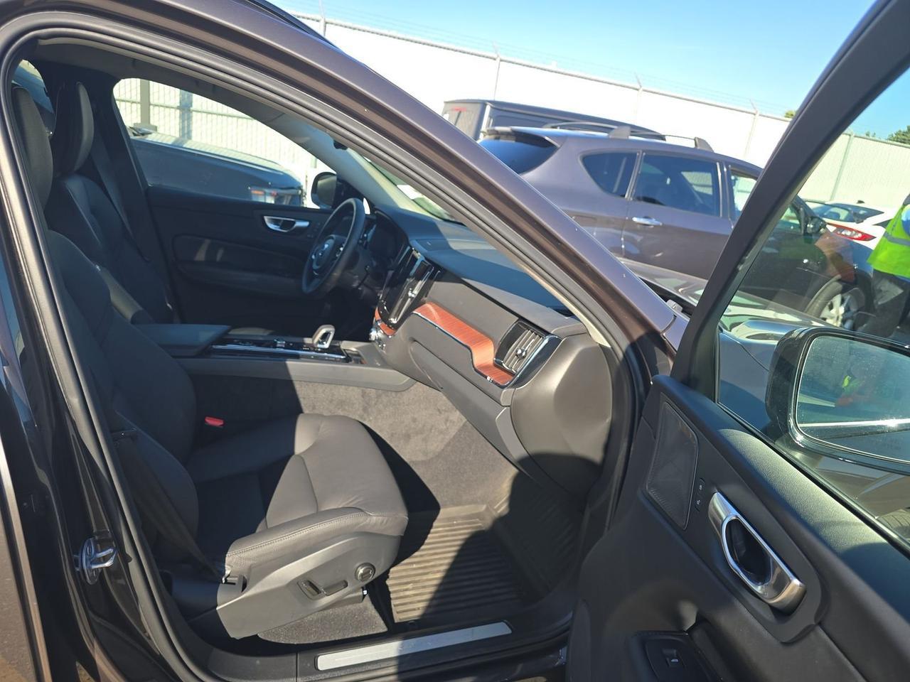 2024 Volvo XC60 Recharge Plug-In Hybrid T8 Plus Dark Theme Surround View Camera Adaptive Cruise Portland OR