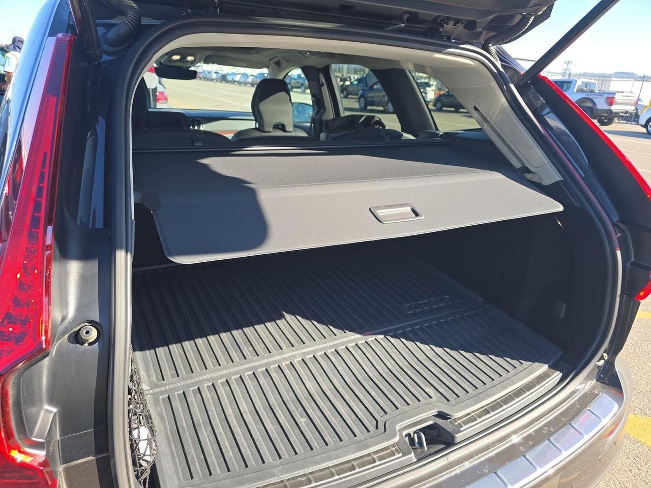 2024 Volvo XC60 Recharge Plug-In Hybrid T8 Plus Dark Theme Surround View Camera Adaptive Cruise Portland OR