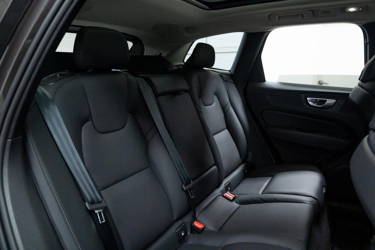 2024 Volvo XC60 Recharge Plug-In Hybrid T8 Plus Dark Theme Surround View Camera Adaptive Cruise Portland OR