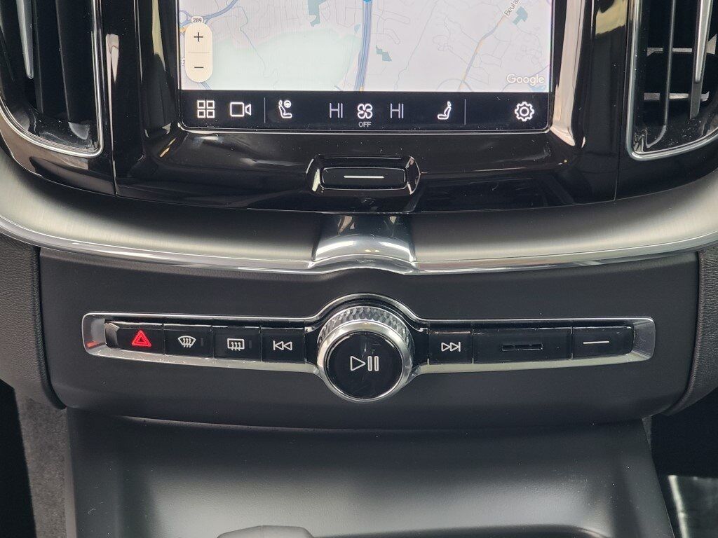 2024 Volvo XC60 Recharge Plug-In Hybrid T8 Plus Dark Theme Springfield VA