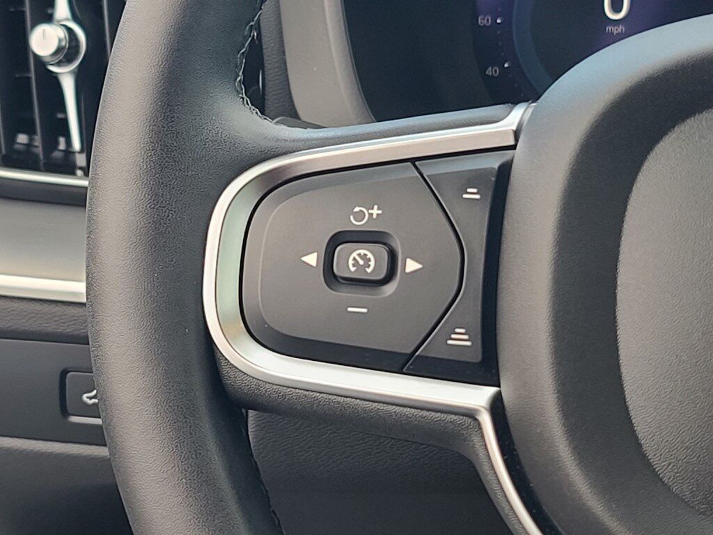 2024 Volvo XC60 Recharge Plug-In Hybrid T8 Plus Dark Theme Springfield VA