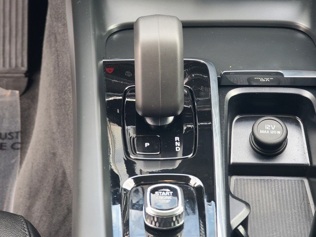 2024 Volvo XC60 Recharge Plug-In Hybrid T8 Plus Dark Theme Springfield VA