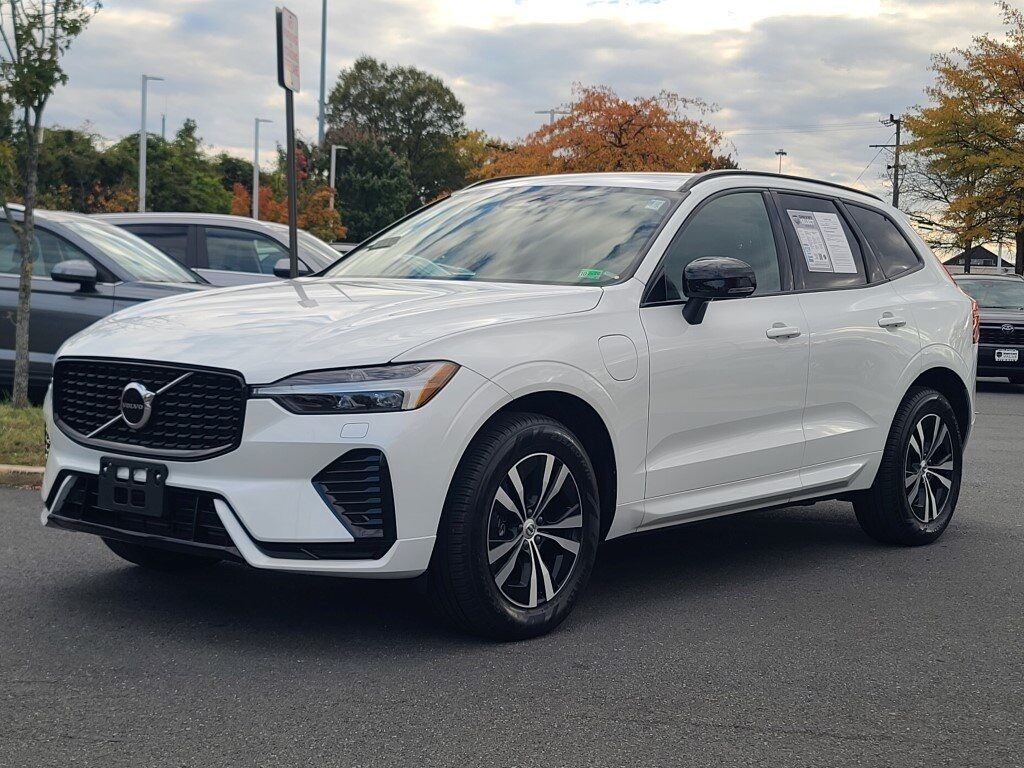 2024 Volvo XC60 Recharge Plug-In Hybrid T8 Plus Dark Theme Springfield VA