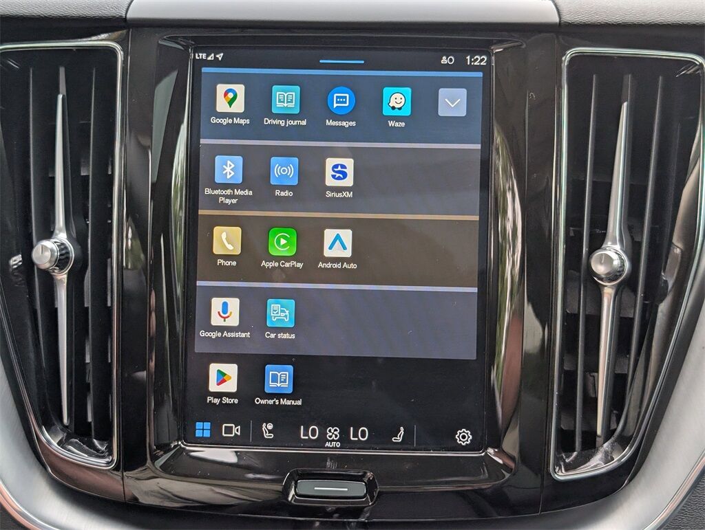 2024 Volvo XC60 Recharge Plug-In Hybrid T8 Plus Dark Theme Hunt Valley MD