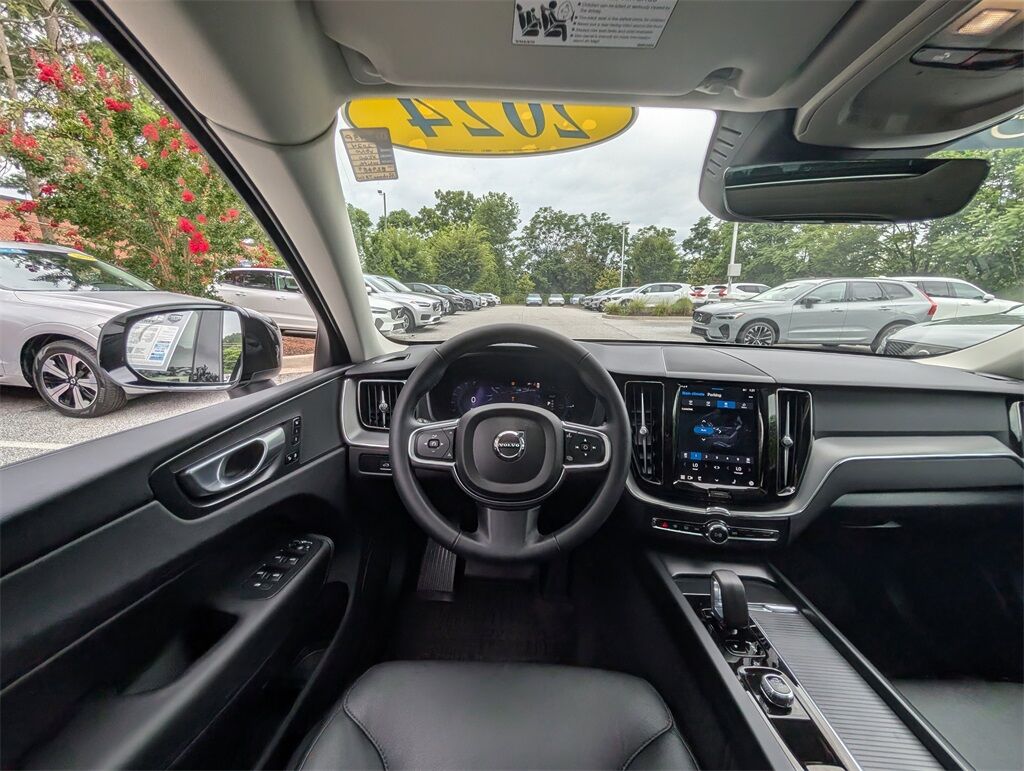 2024 Volvo XC60 Recharge Plug-In Hybrid T8 Plus Dark Theme Hunt Valley MD