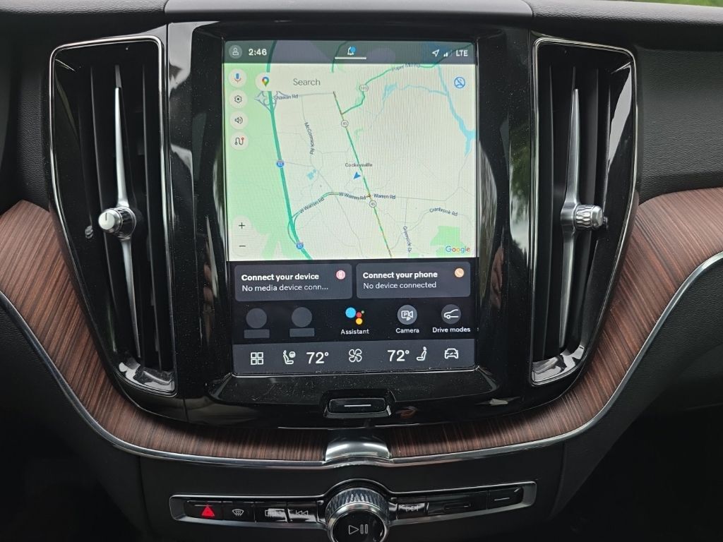 2024 Volvo XC60 Recharge Plug-In Hybrid T8 Plus Dark Theme Hunt Valley MD