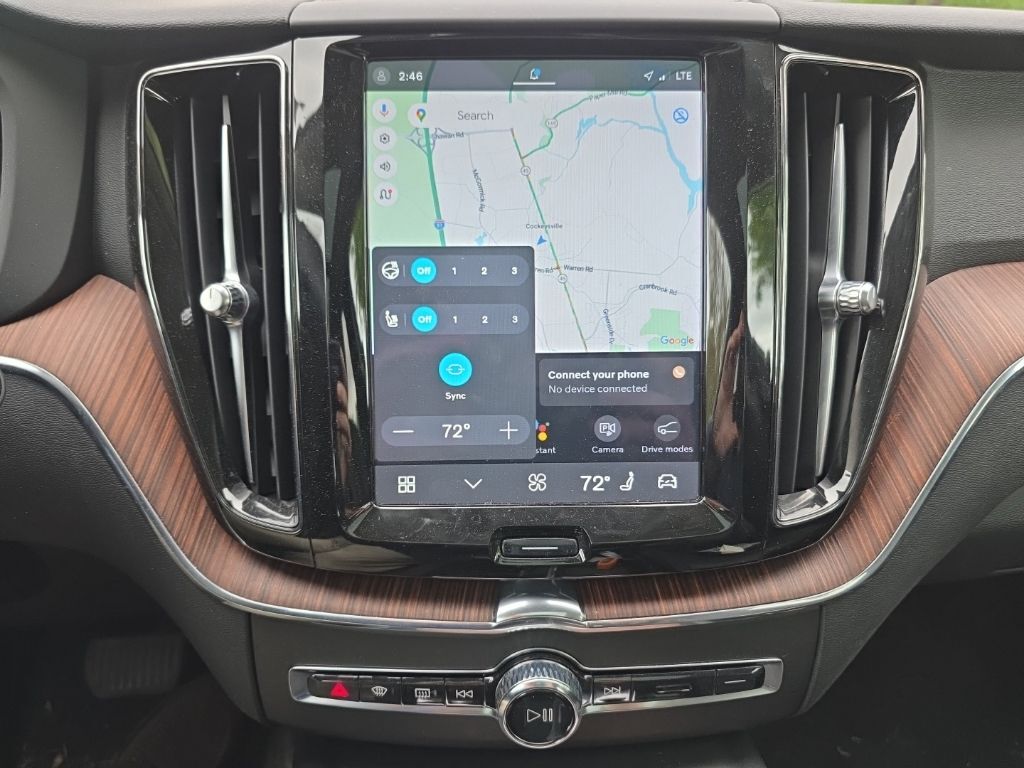 2024 Volvo XC60 Recharge Plug-In Hybrid T8 Plus Dark Theme Hunt Valley MD