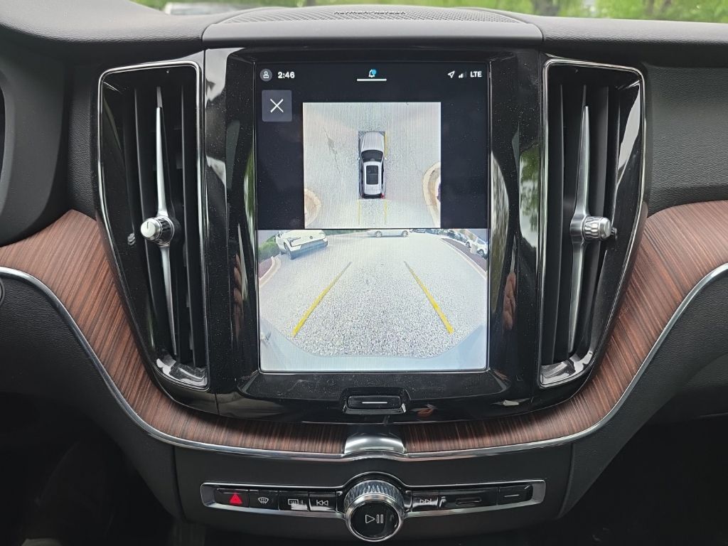 2024 Volvo XC60 Recharge Plug-In Hybrid T8 Plus Dark Theme Hunt Valley MD