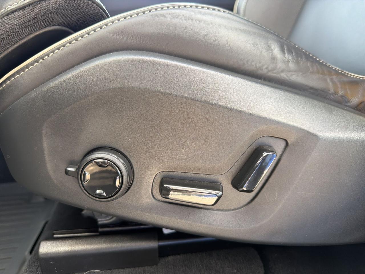 2024 Volvo XC60 Recharge Plug-In Hybrid T8 Polestar Bend OR