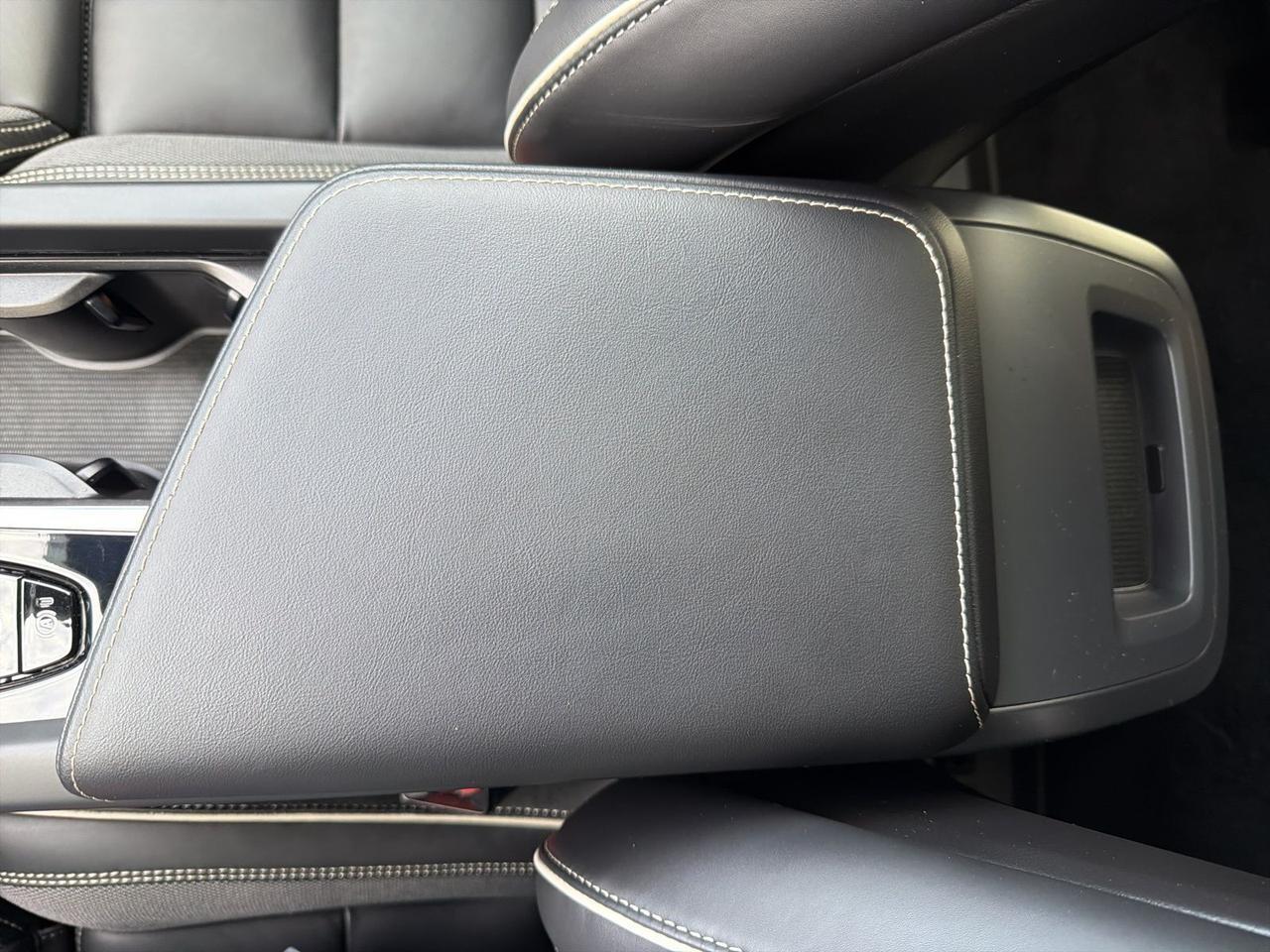 2024 Volvo XC60 Recharge Plug-In Hybrid T8 Polestar Bend OR