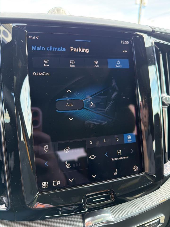 2024 Volvo XC60 Recharge Plug-In Hybrid T8 Polestar Bend OR