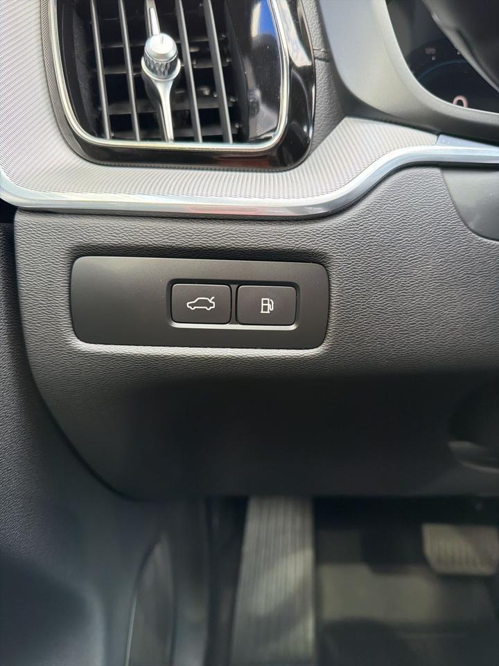 2024 Volvo XC60 Recharge Plug-In Hybrid T8 Polestar Bend OR