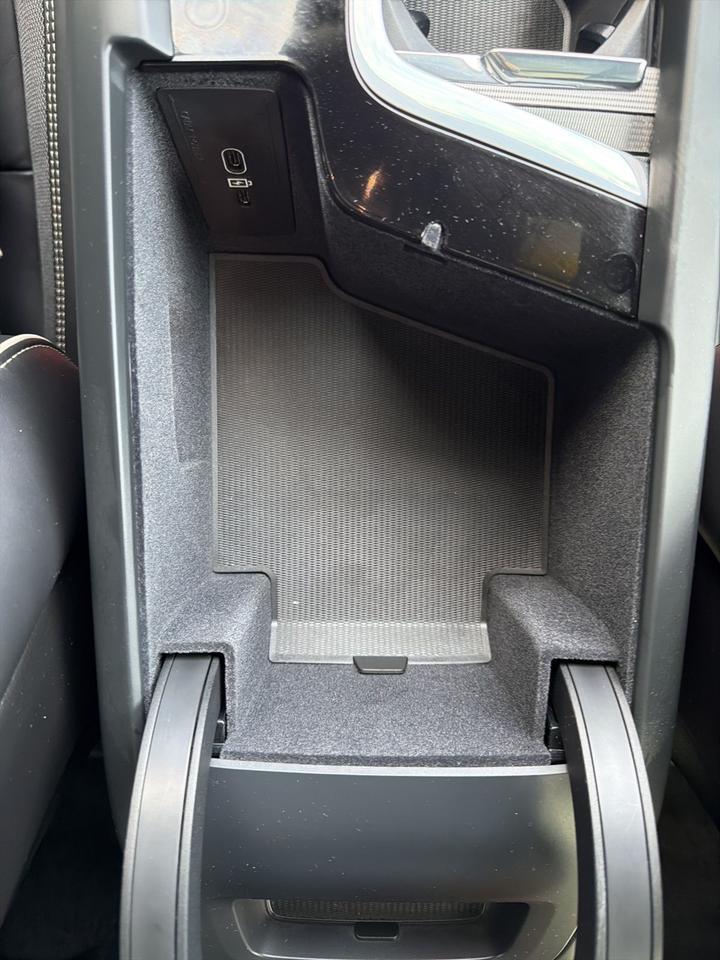 2024 Volvo XC60 Recharge Plug-In Hybrid T8 Polestar Bend OR