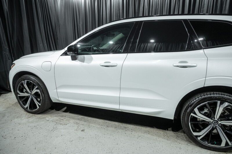 2024 Volvo XC60 Recharge Plug-In Hybrid T8 eAWD PHEV Ultimate Dark Theme SUV Peoria AZ