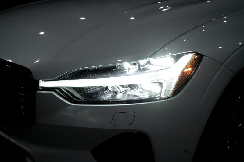 2024 Volvo XC60 Recharge Plug-In Hybrid T8 eAWD PHEV Ultimate Dark Theme SUV Peoria AZ