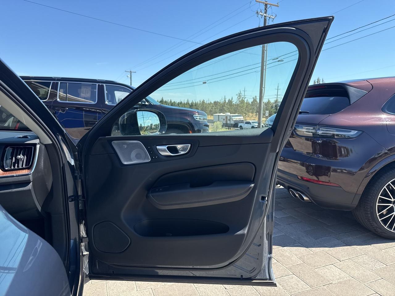 2024 Volvo XC60 Recharge Plug-In Hybrid Ultimate Bend OR