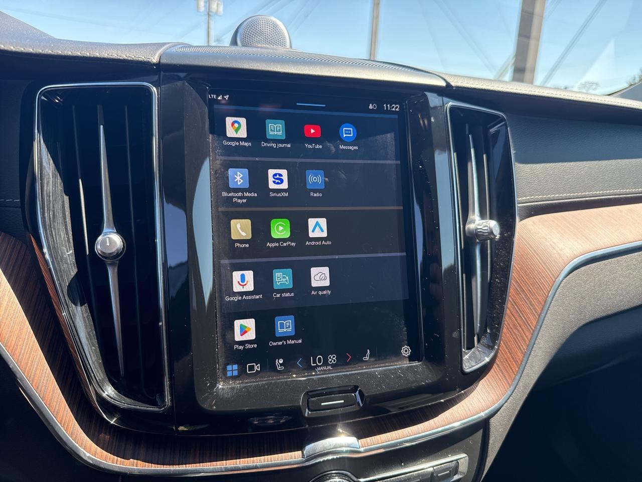 2024 Volvo XC60 Recharge Plug-In Hybrid Ultimate Bend OR