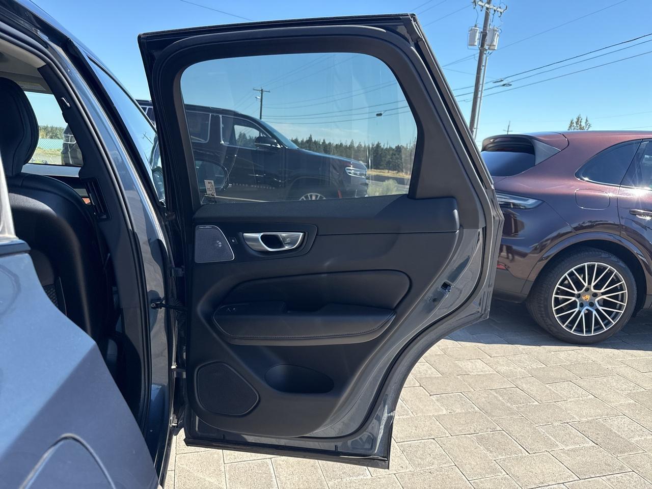 2024 Volvo XC60 Recharge Plug-In Hybrid Ultimate Bend OR