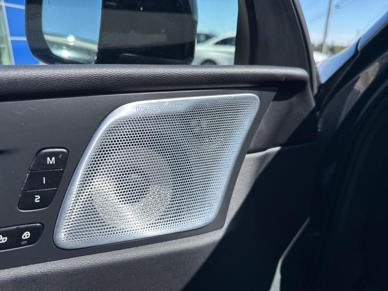 2024 Volvo XC60 Recharge Plug-In Hybrid Ultimate Bend OR