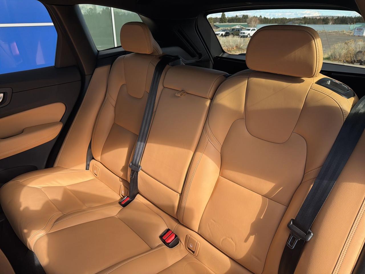 2024 Volvo XC60 Recharge Plug-In Hybrid Ultimate Bend OR