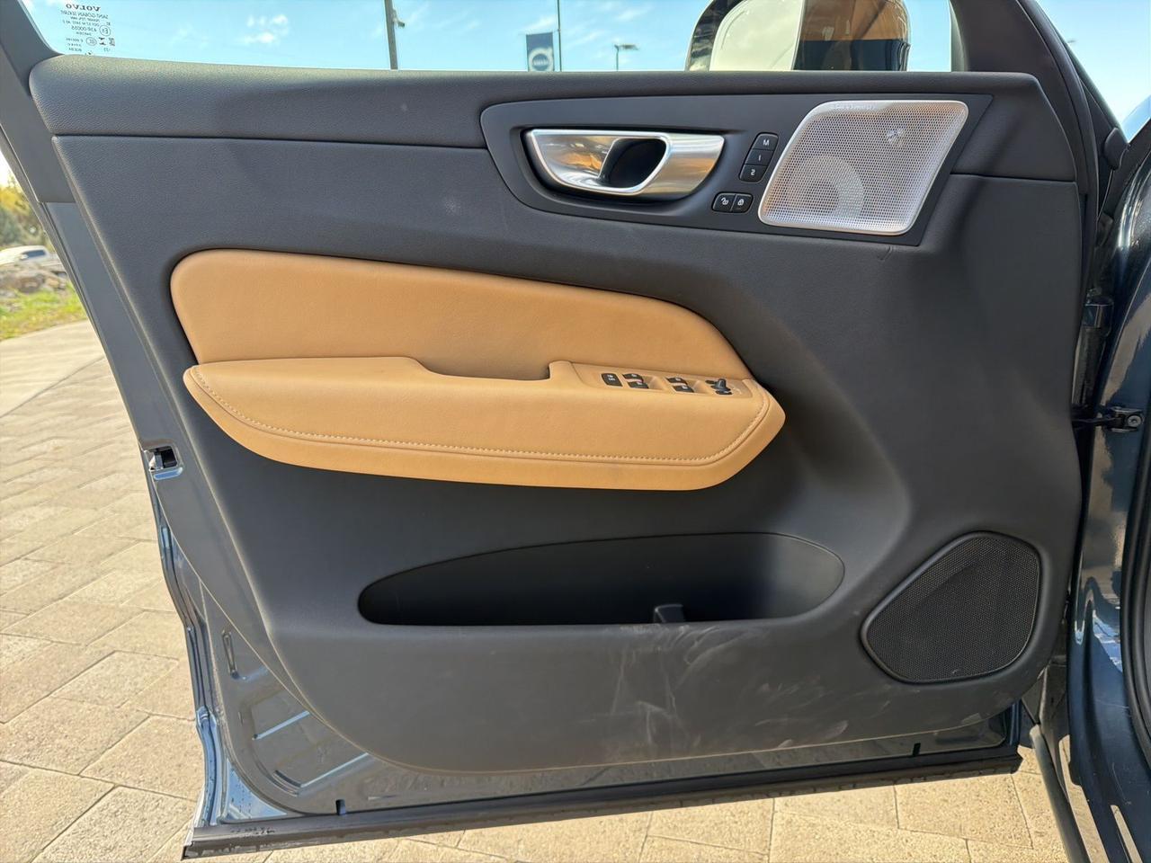 2024 Volvo XC60 Recharge Plug-In Hybrid Ultimate Bend OR