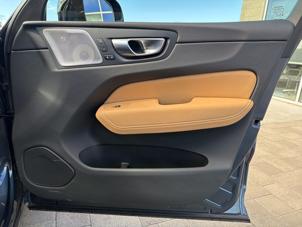 2024 Volvo XC60 Recharge Plug-In Hybrid Ultimate Bend OR