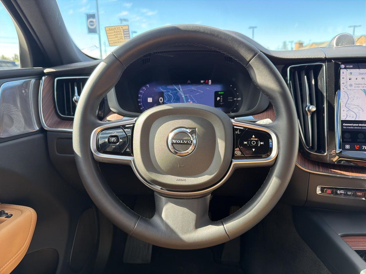 2024 Volvo XC60 Recharge Plug-In Hybrid Ultimate Bend OR