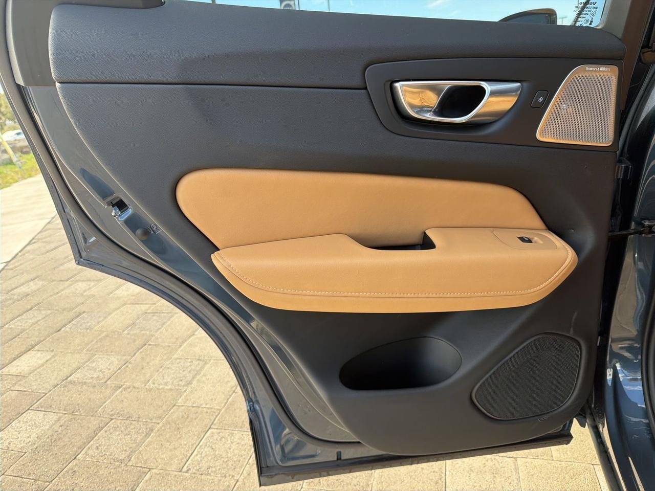 2024 Volvo XC60 Recharge Plug-In Hybrid Ultimate Bend OR