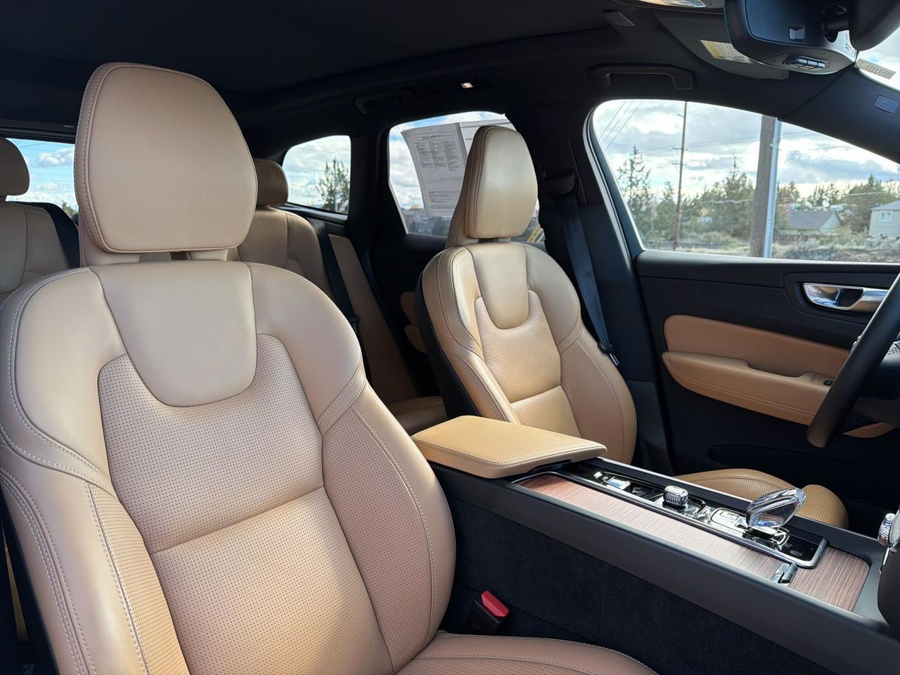 2024 Volvo XC60 Recharge Plug-In Hybrid Ultimate Bend OR