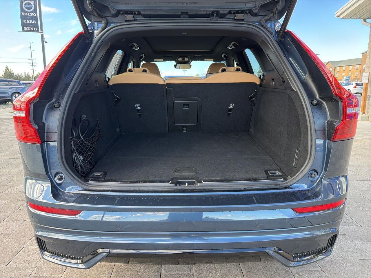 2024 Volvo XC60 Recharge Plug-In Hybrid Ultimate Bend OR