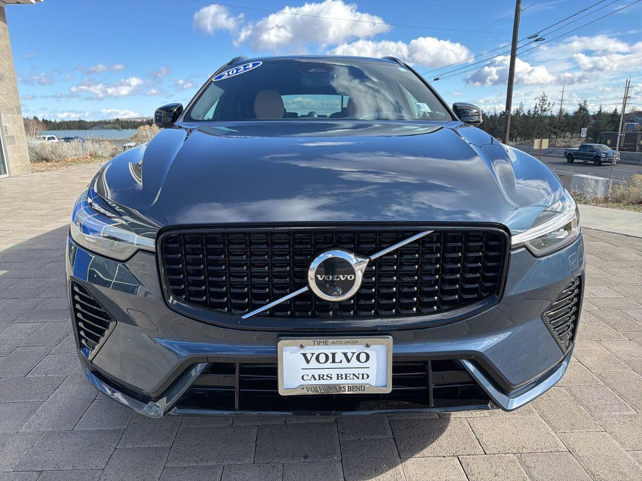 2024 Volvo XC60 Recharge Plug-In Hybrid Ultimate Bend OR