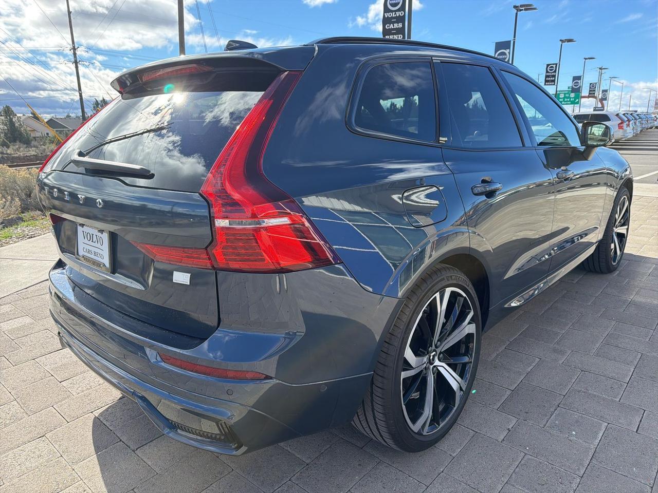 2024 Volvo XC60 Recharge Plug-In Hybrid Ultimate Bend OR