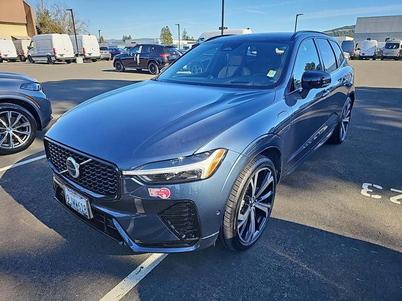 2024 Volvo XC60 Recharge Plug-In Hybrid Ultimate Bend OR