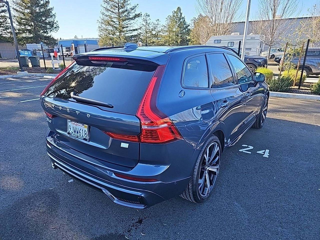 2024 Volvo XC60 Recharge Plug-In Hybrid Ultimate Bend OR