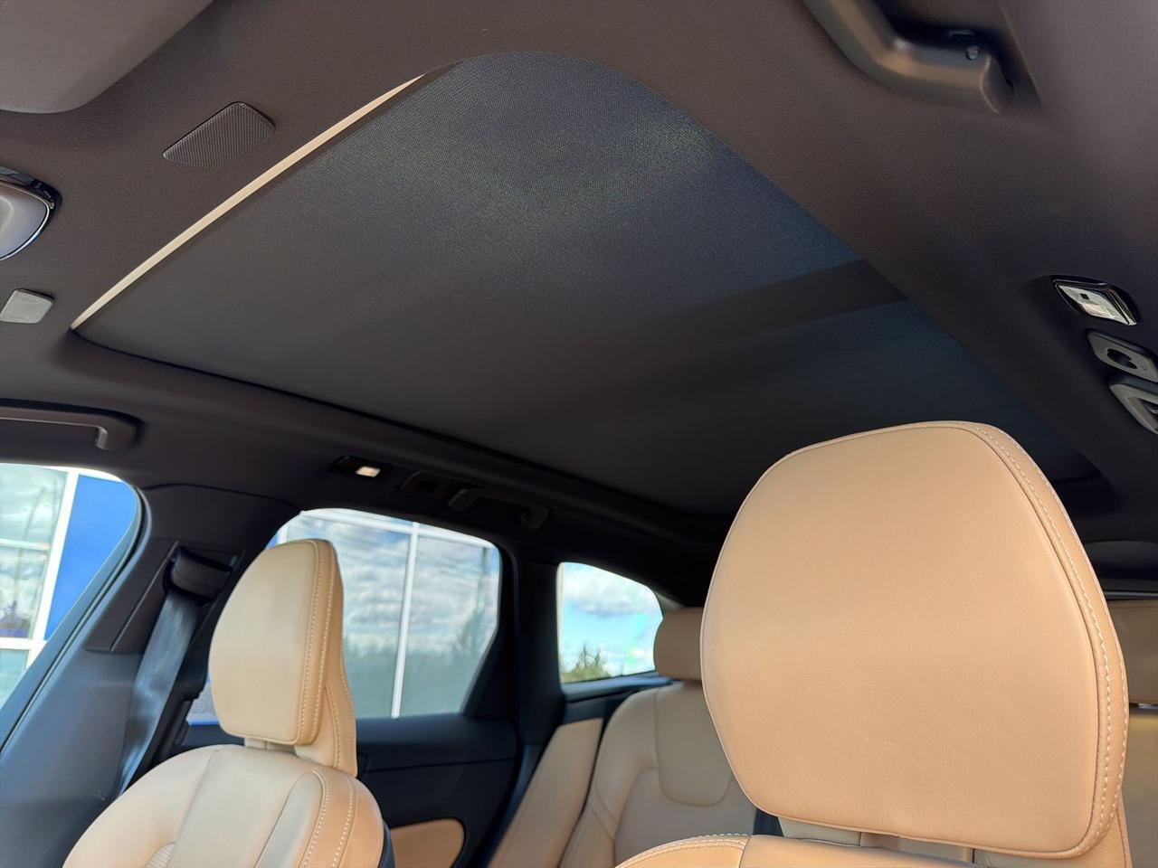 2024 Volvo XC60 Recharge Plug-In Hybrid Ultimate Bend OR