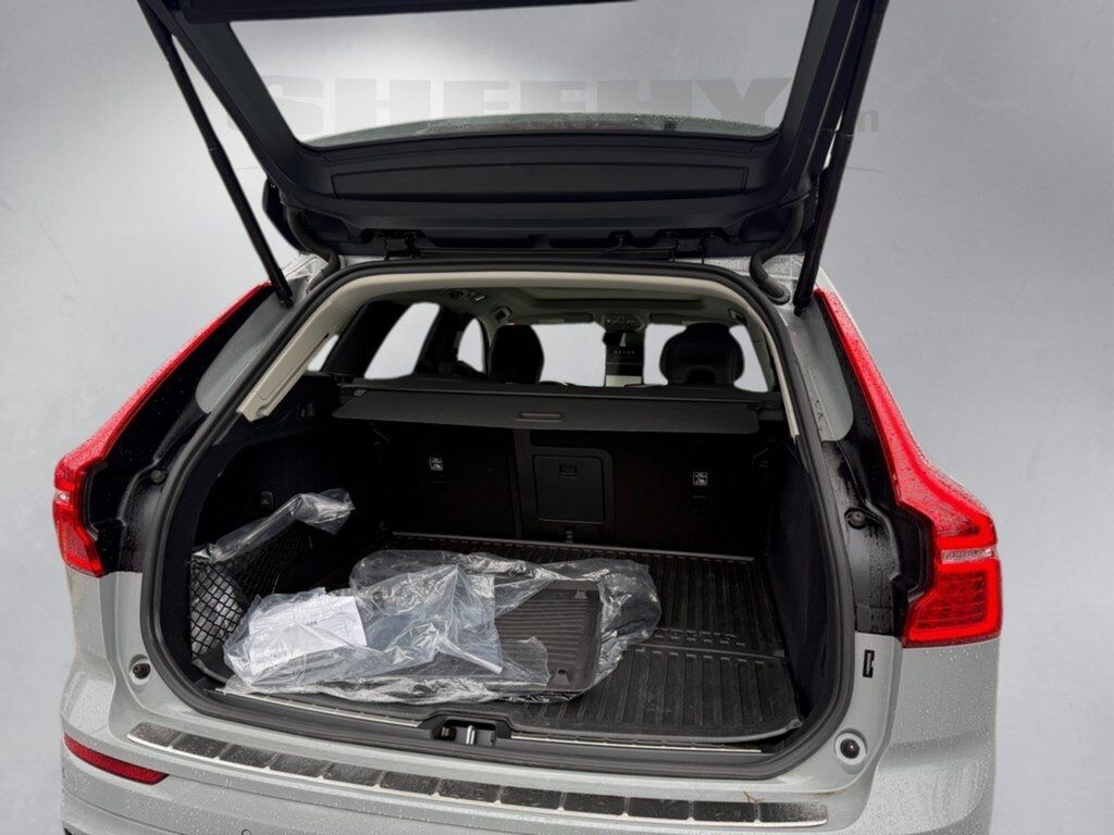 2024 Volvo XC60 Recharge Plug-In Hybrid Ultimate Hunt Valley MD