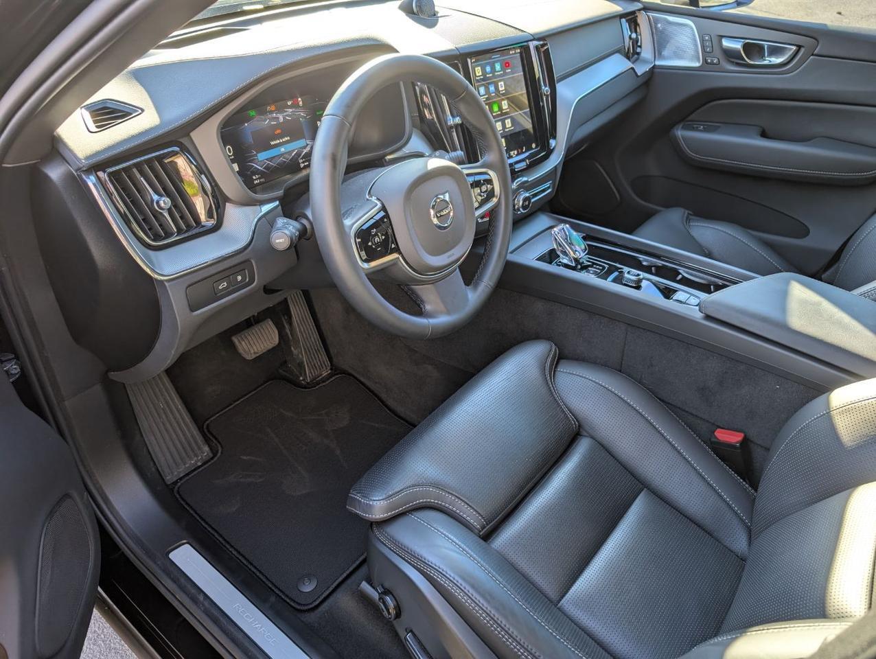 2024 Volvo XC60 Recharge T8 PHEV Hybrid ULTIMATE Black Edition | 455hp, Bowers & Wilkins Premium Audio & Air Suspension Portland OR