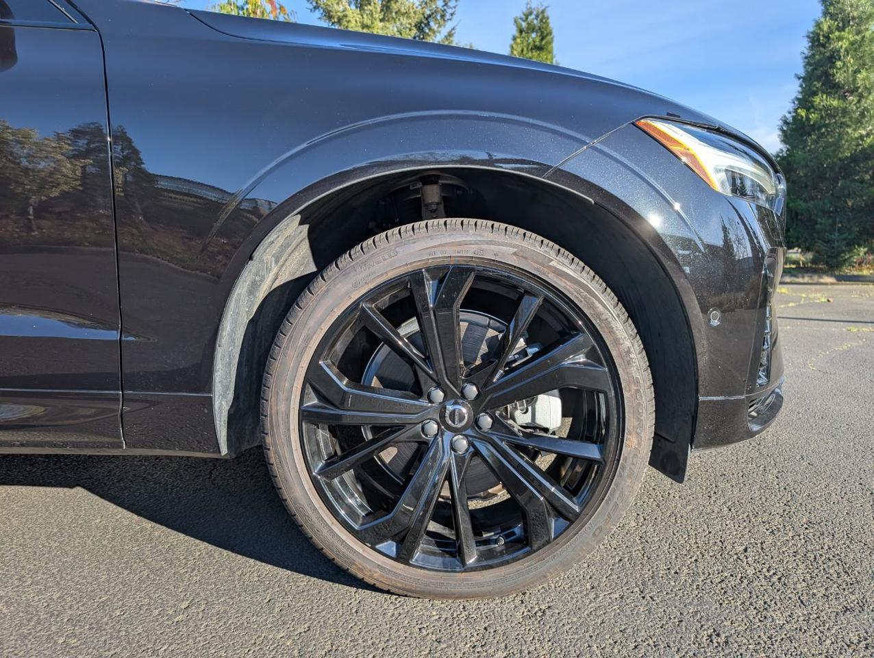 2024 Volvo XC60 Recharge T8 PHEV Hybrid ULTIMATE Black Edition | Bowers &amp; Wilkins Premium Audio Portland OR