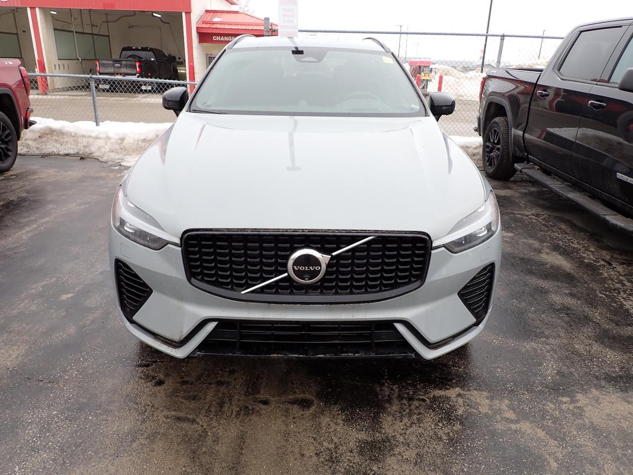 2024 Volvo XC60 Recharge Ultimate Dark Theme *HYBRID* AWD Listowel ON