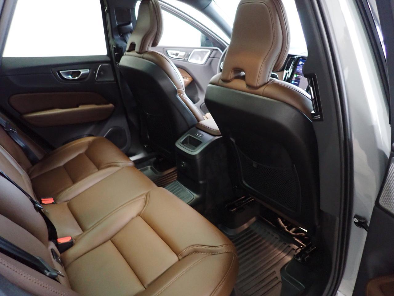 2024 Volvo XC60 Recharge Ultimate Dark Theme LEATHER SUNROOF *HYBRID* AWD Listowel ON