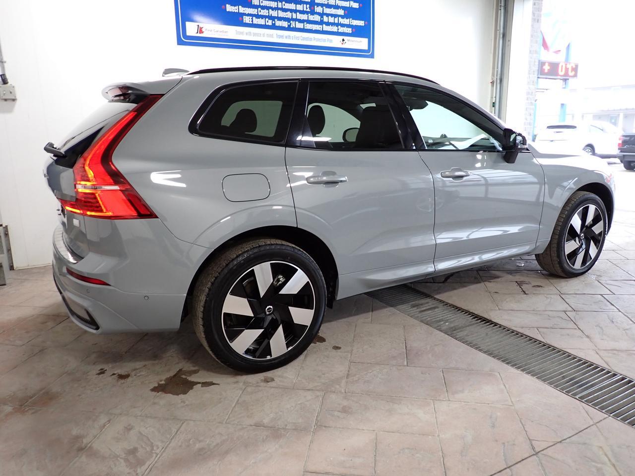 2024 Volvo XC60 Recharge Ultimate Dark Theme LEATHER SUNROOF *HYBRID* AWD Listowel ON