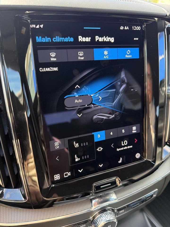 2024 Volvo XC60 Ultimate Bend OR