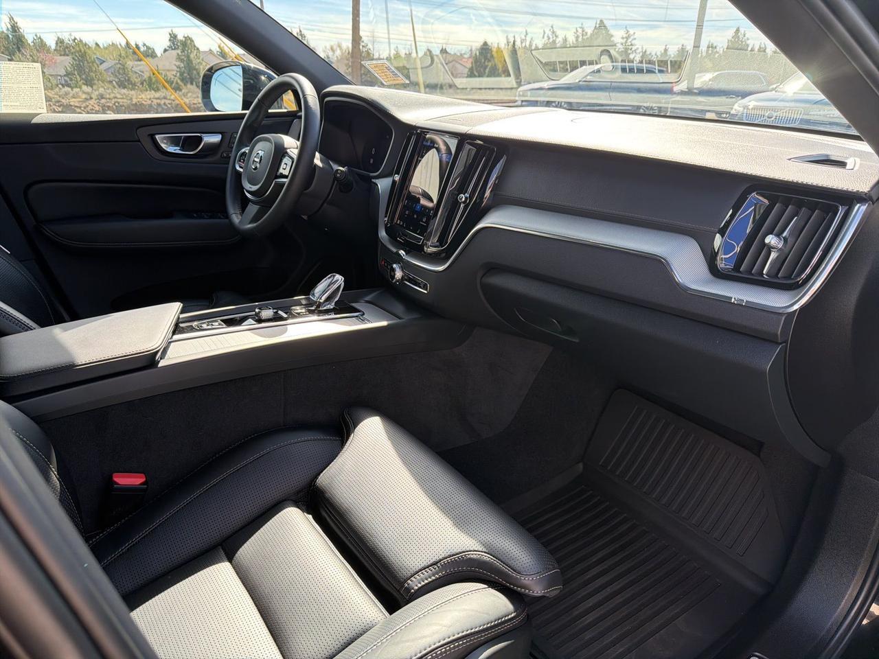 2024 Volvo XC60 Ultimate Bend OR