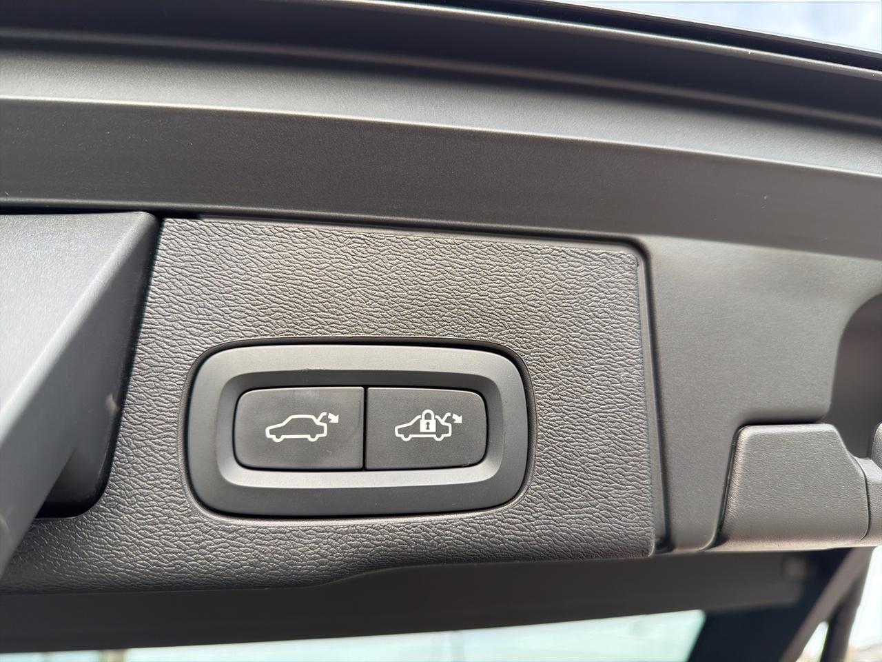 2024 Volvo XC60 Ultimate Bend OR